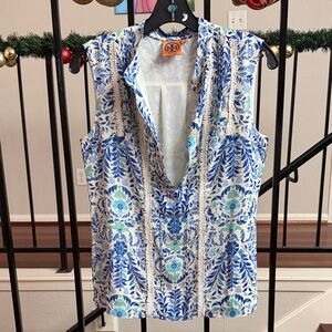 Tory Burch Blue & White Sleeveless Printed V-Neck Tank